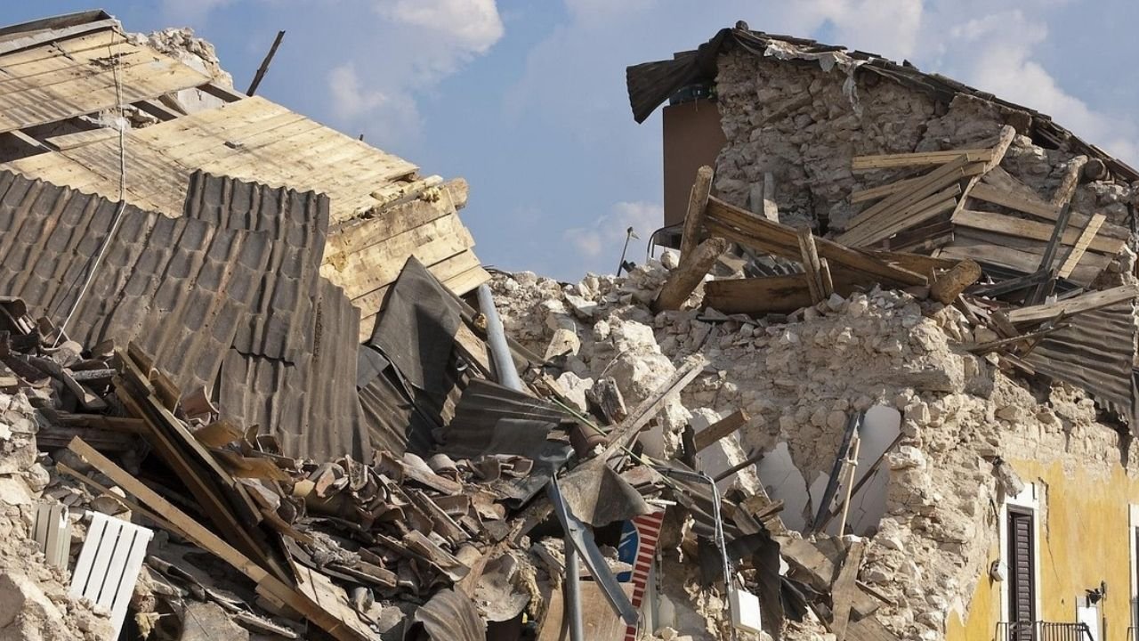 Şili’nin Güneyinde 7.5 Büyüklüğünde Deprem 