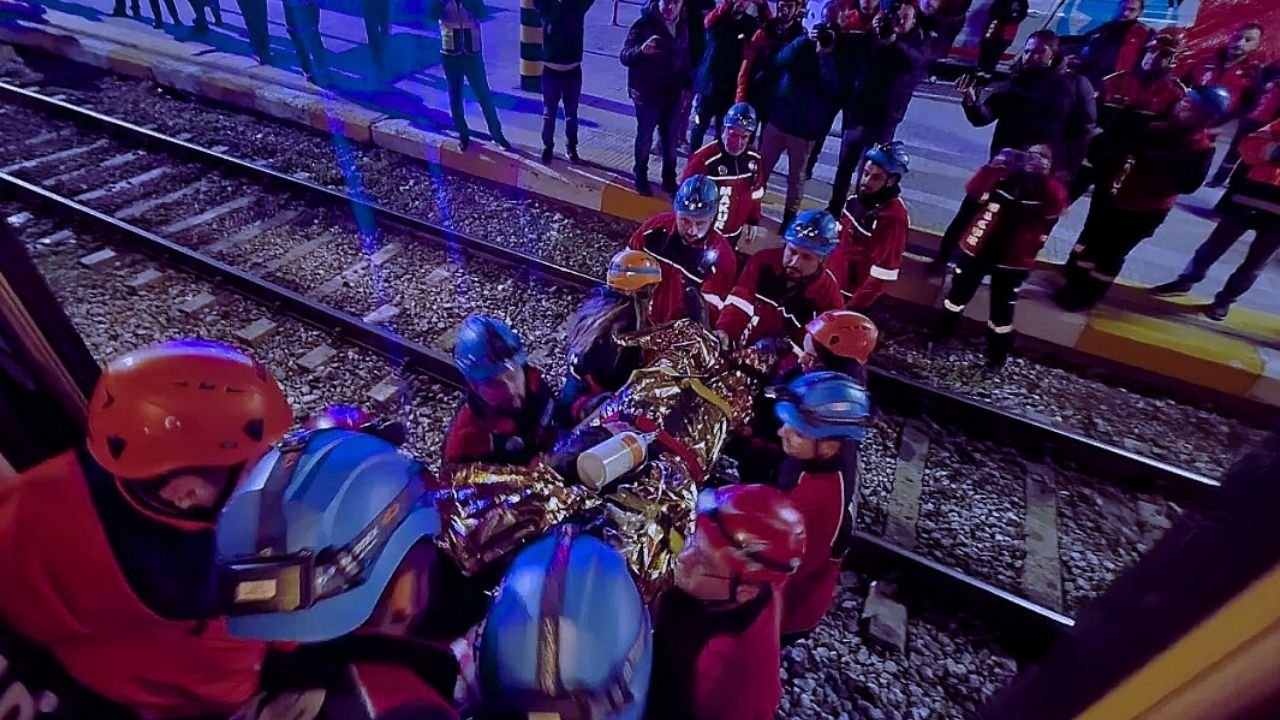 Menemen İZBAN’da Deprem Tatbikatı