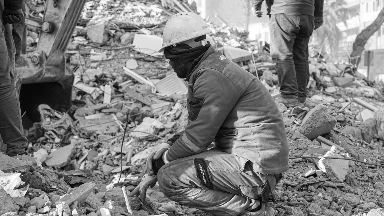 Büyük Deprem Olmadan Önce Ne Olur?